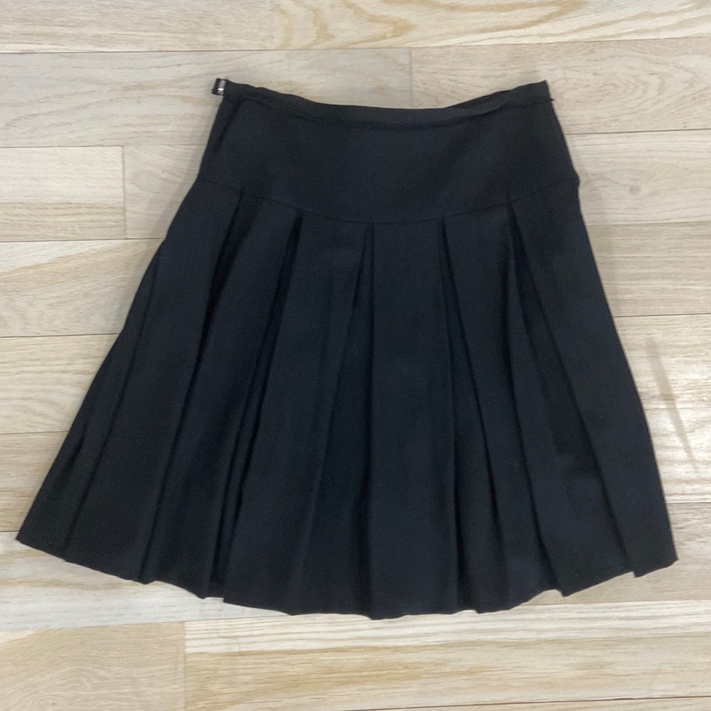 Marc by Marc Jacobs black pleated skirt length 21”